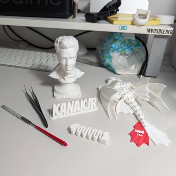 First creative batch: bust, KANAKJR nameplate, dragon figure and keycap
